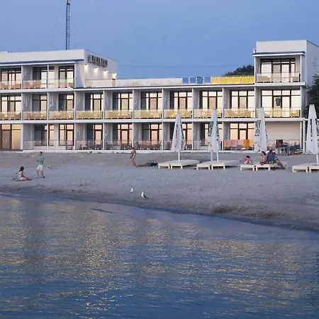 Hotel Design Skopeli 3*