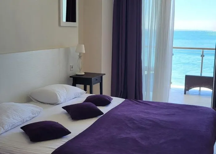 Design Skopeli Ξενοδοχείο 3*