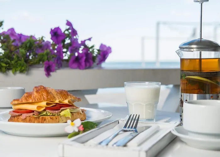 Design Skopeli Hotel